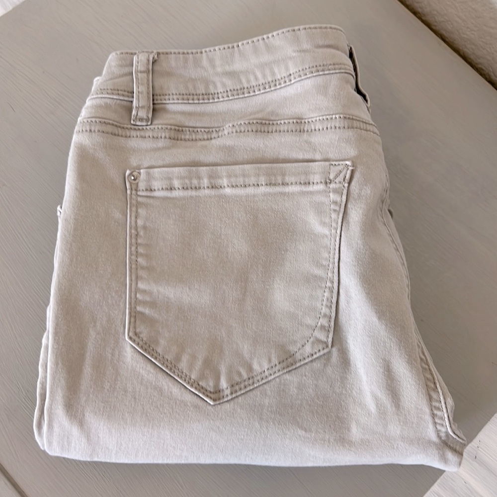 Light khaki skinny ankle mid rise jeans